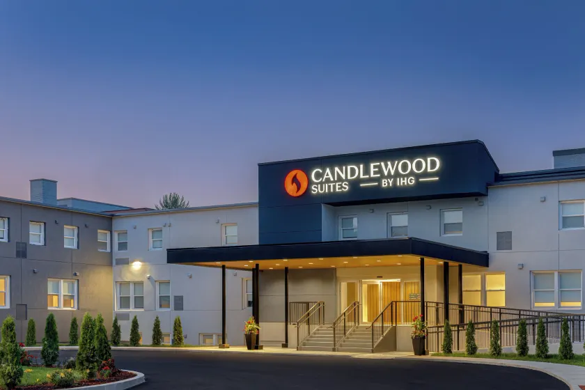 Candlewood Suites Pembroke by IHG - Image 1
