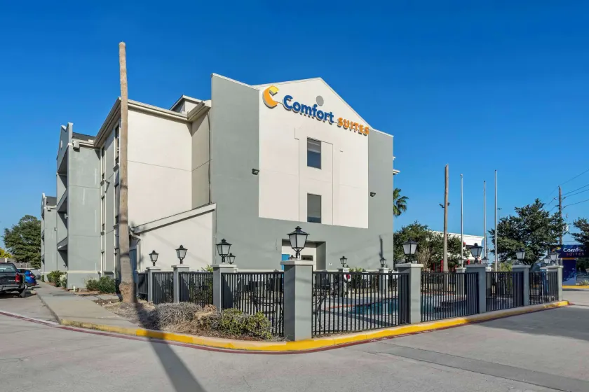 Comfort Suites Houston NW - Vintage Park - Image 1