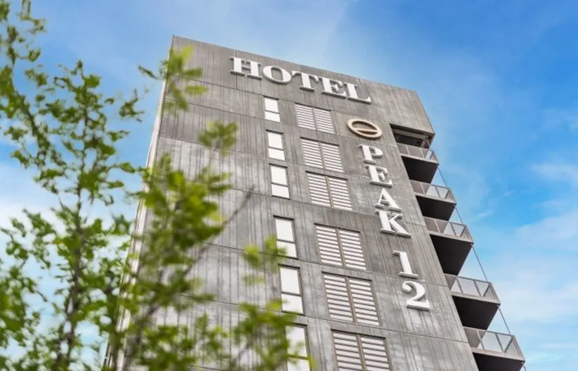 Peak 12 Hotel - Image 1