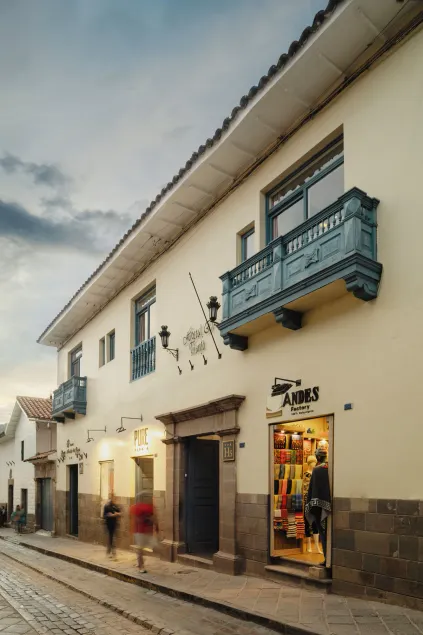 Hostal & Apartments El Triunfo - Image 1
