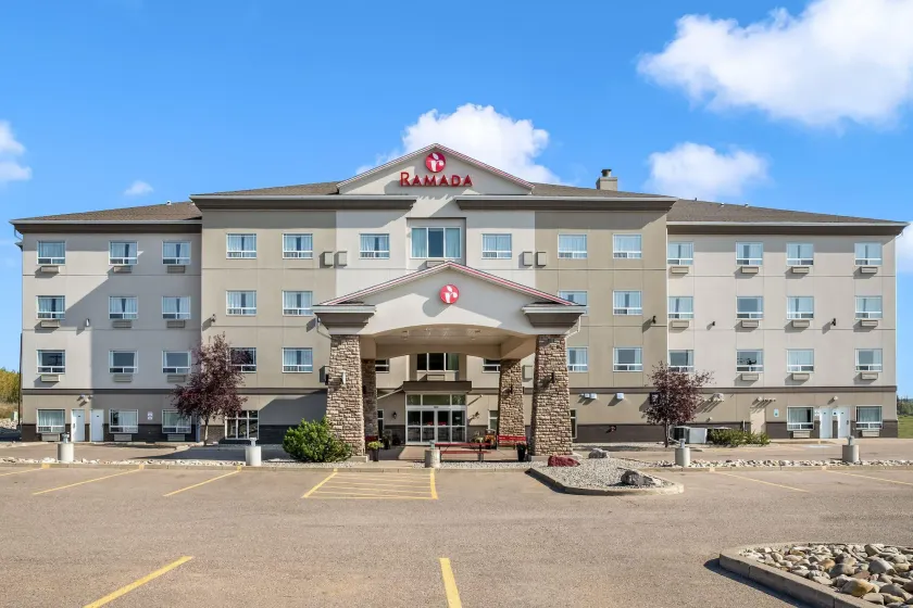 Ramada by Wyndham Lac La Biche - Image 1