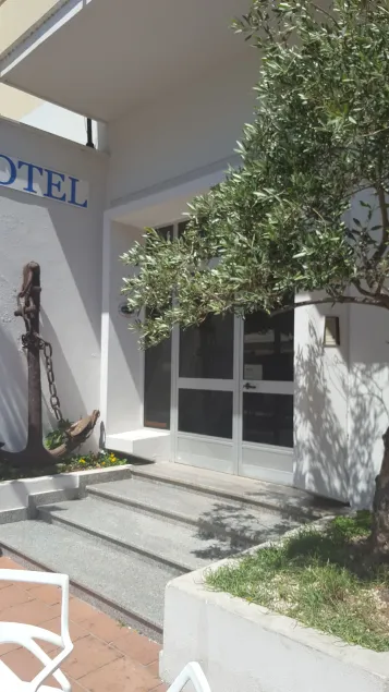 Hotel L'Ancora - Image 1