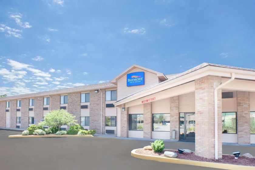 Baymont by Wyndham Port Huron - Image 1