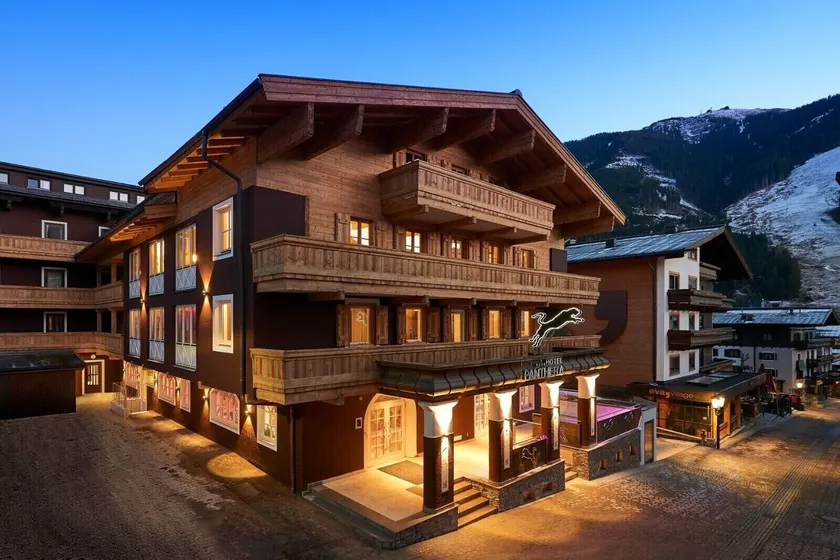 Hotel Panther'A - Image 1