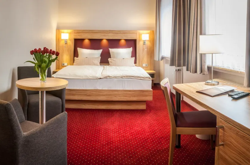 City Hotel - Image 1