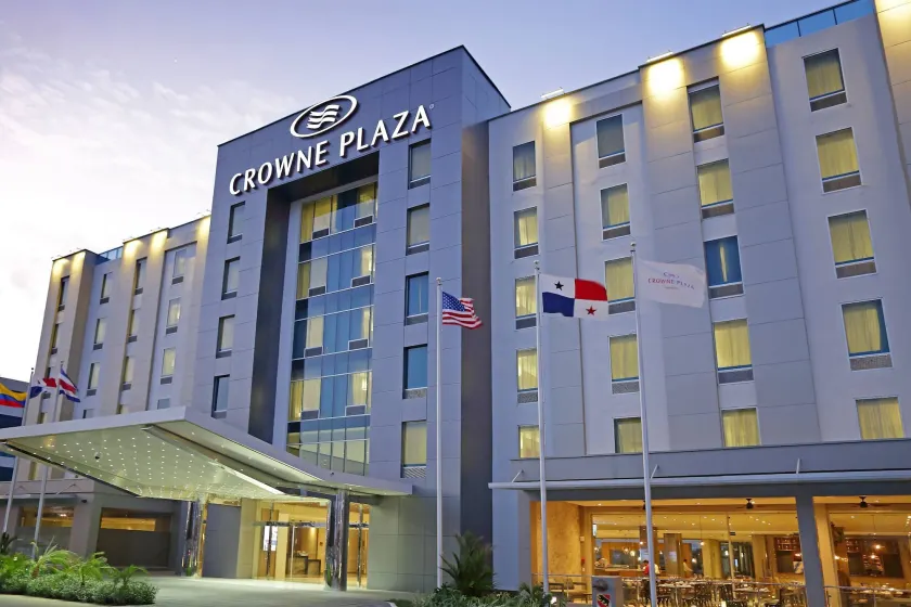 Crowne Plaza Airport by IHG - Image 1