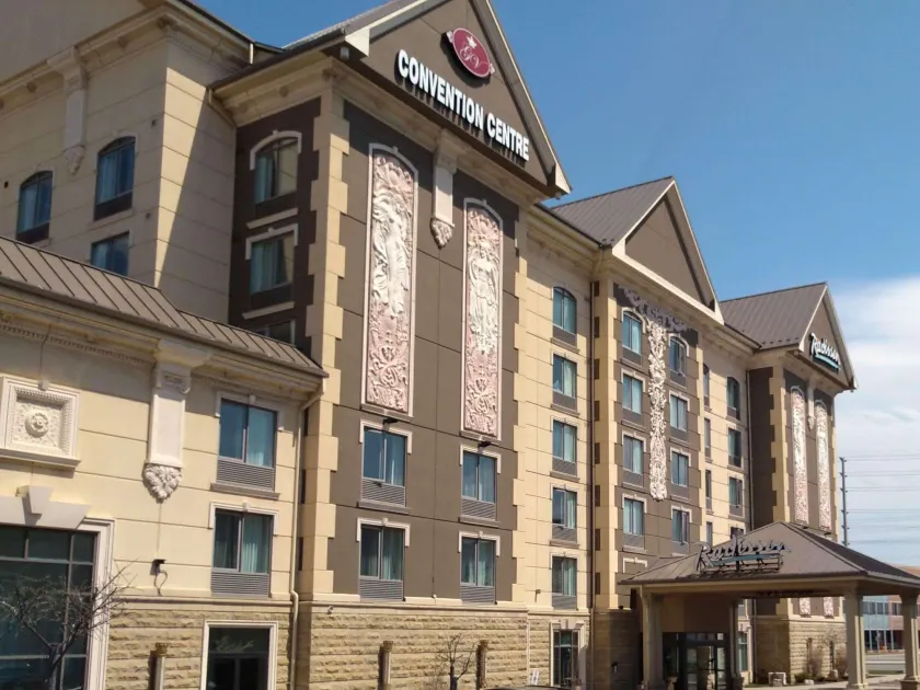 Radisson Hotel Toronto Airport West - Image 1