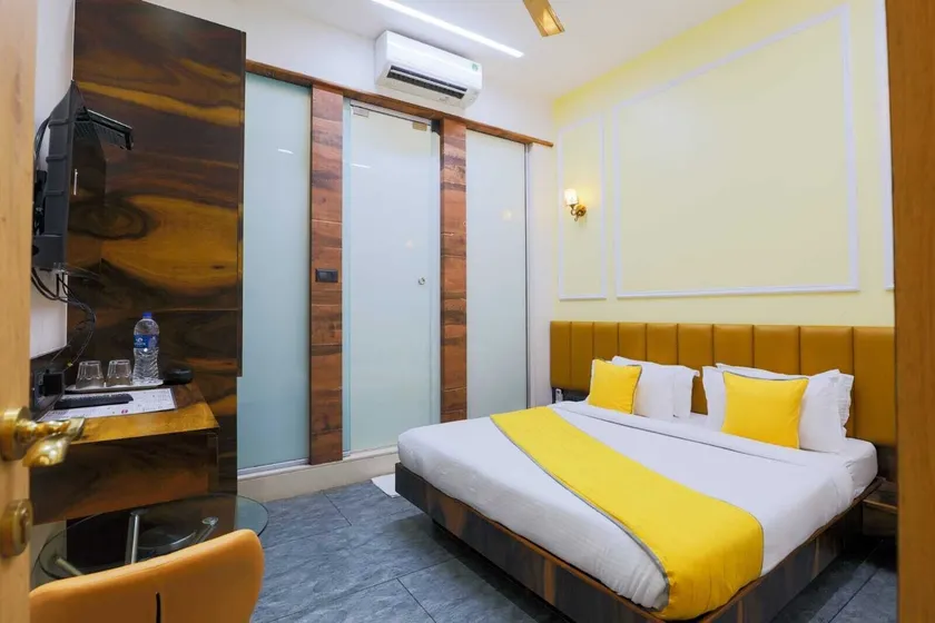 The Cattleya Hotel, Near Mumbai International Airport - Image 1