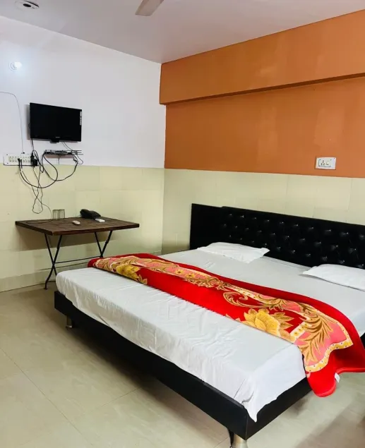 Satyam Shivam Palace & Resort - Zimmer