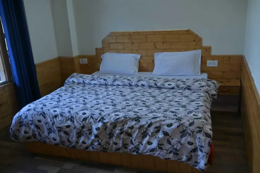 Taj Guest House - Image 1