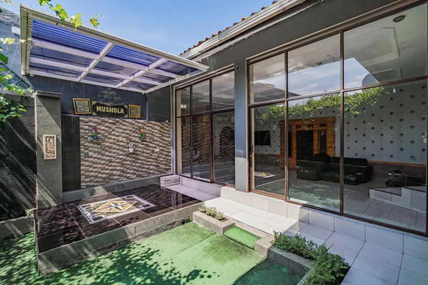 Hotel O Ar Guest House Syariah - Image 1