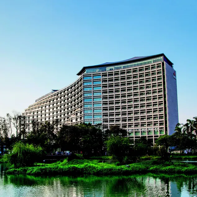 Eslite Hotel - Image 1