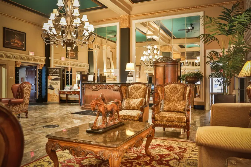 Grant Hall Hotel - Image 1