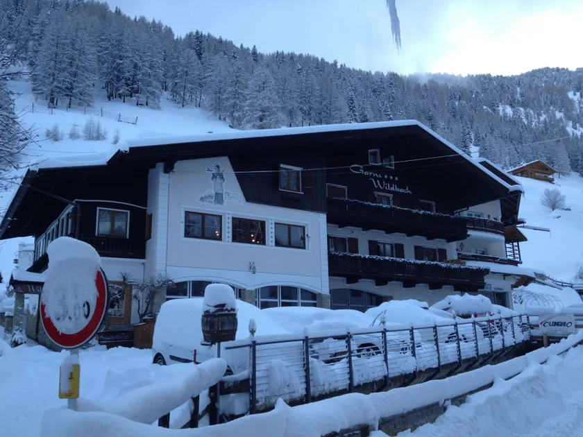 Garni Hotel and Apartments Wildbach - Image 1