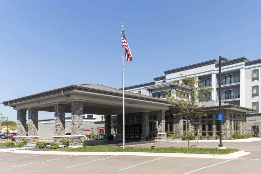 Hilton Garden Inn Grand Rapids East - Image 1