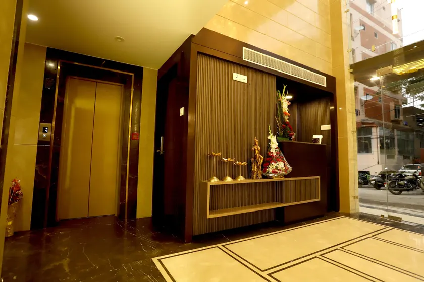 Hotel Grand Girdhar - Image 1