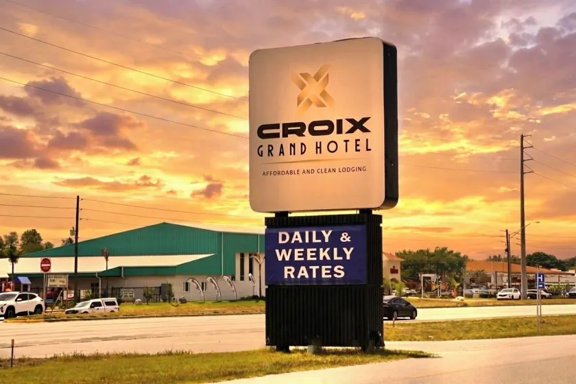 Croix Grand Hotel - Image 1