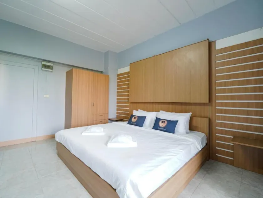 RoomQuest SPS Hotel and Residence - Image 1