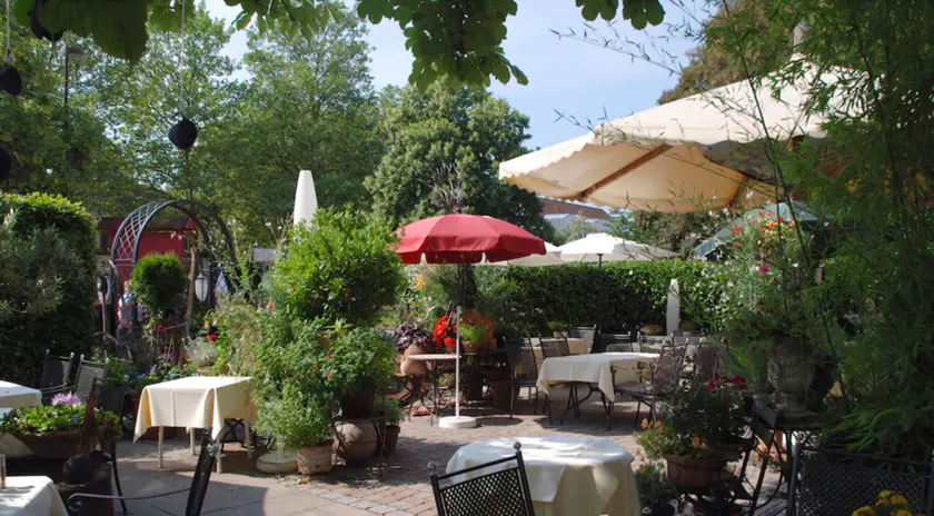 Hotel Schwarzwälder Hof - Image 1