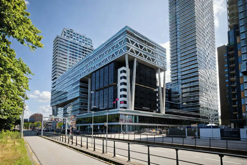 Leonardo Hotel Den Haag Babylon - Image 1