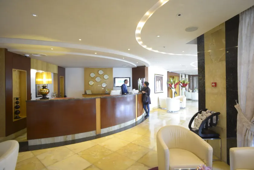 The Penthouse Suites Hotel - Réception