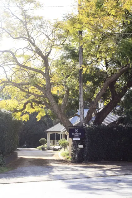 Bangalow Guesthouse - Image 1