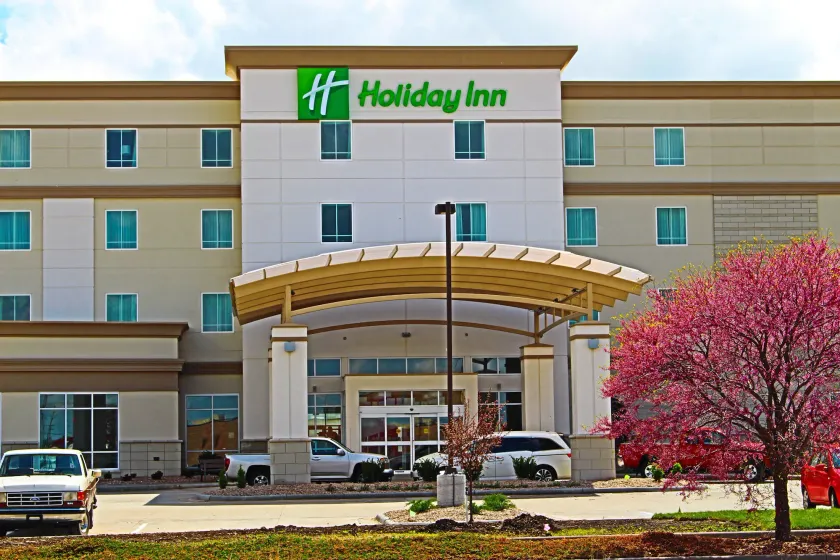 Holiday Inn Salina by IHG - Image 1