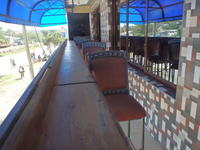 Mau Summit Hotel - Image 1