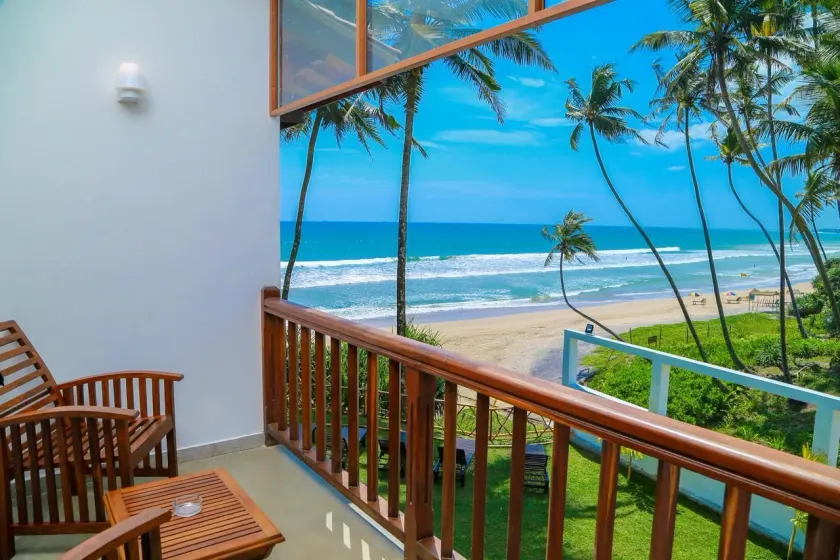 Top Secret Beach Hotel - Image 1