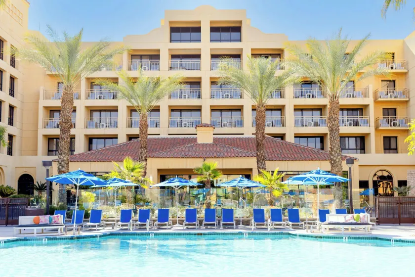 Renaissance Palm Springs Hotel - Image 1