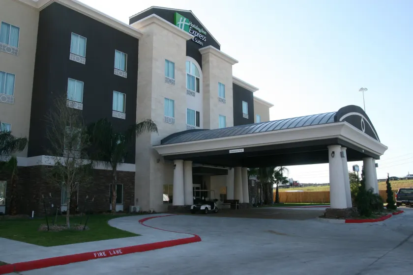 Holiday Inn Express & Suites Corpus Christi - North by IHG - Image 1