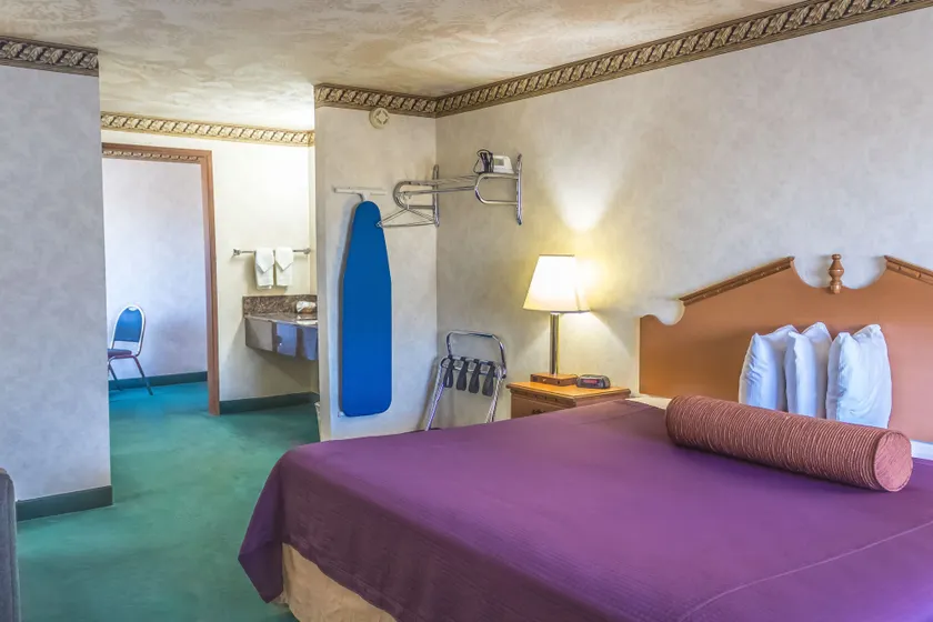 Guest House Inn - Image 1