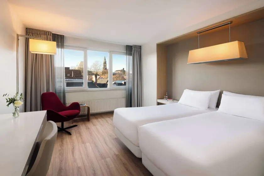 NH Groningen Hotel - Image 1