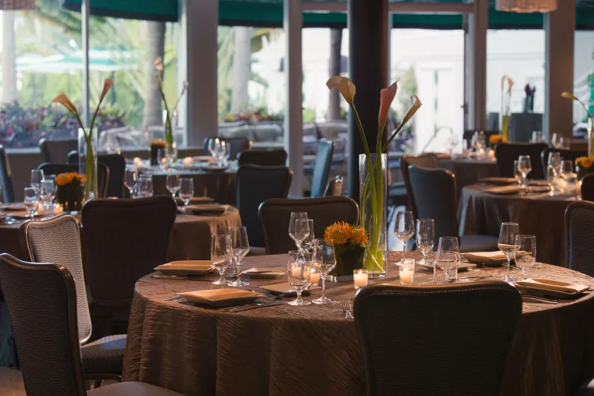 Kimpton Surfcomber Hotel by IHG - Reception