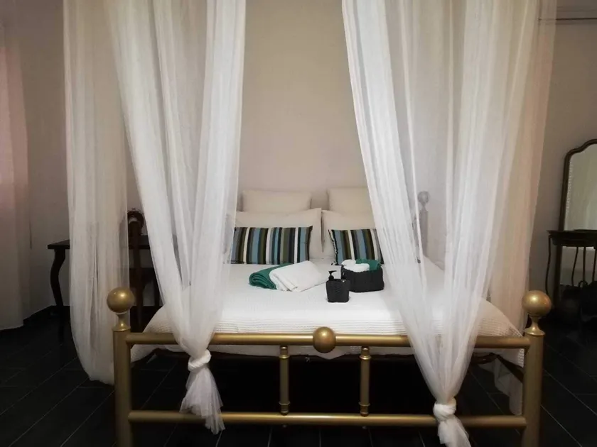 Bed and breakfast Style - Image 1