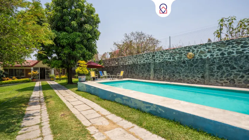 Vacation house with pool - Temixco 2 BR - Image 1