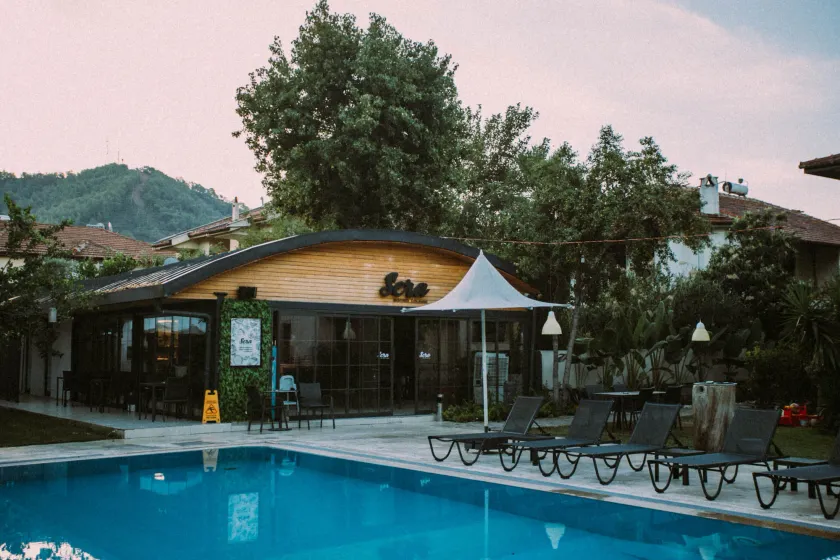 Vira Suites Hotel - Image 1