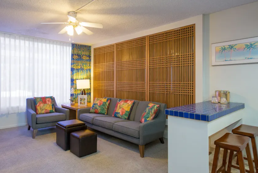 Kuhio Banyan Hotel (with Kitchenettes) - Image 1