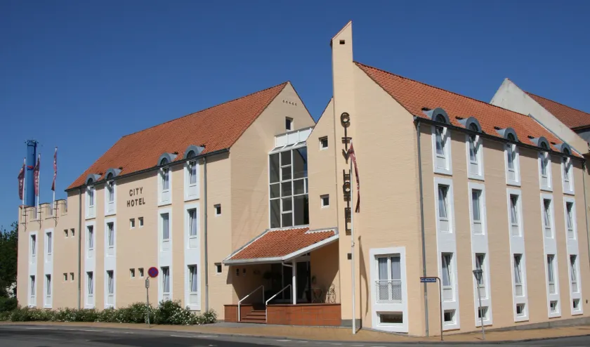 City Hotel Apartments - Image 1
