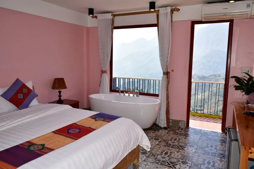 Sapa Scenery Hotel - Image 1
