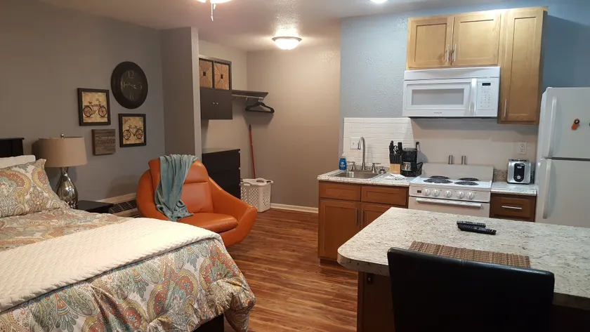 Tower Extended Stay Suites - Image 1