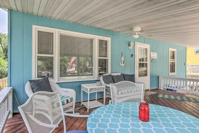 Steps to Lake of the Ozarks: Family Home w/ Views! - Image 1