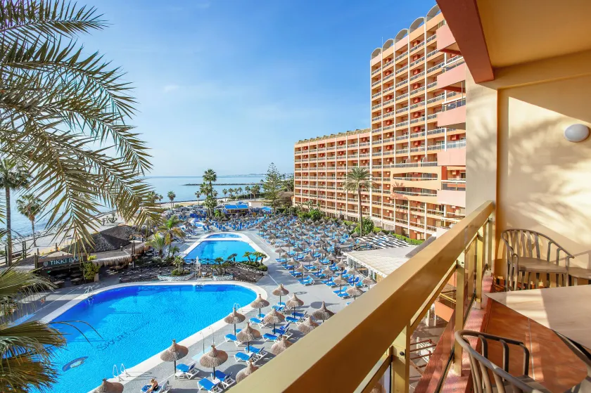 Sunset Beach Club Hotel Apartments - Image 1
