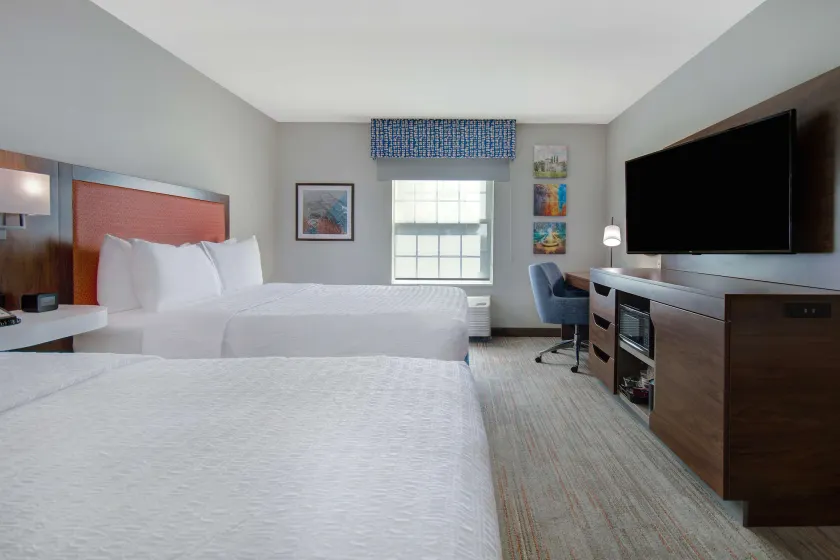 Hampton Inn & Suites Yonkers - Image 1