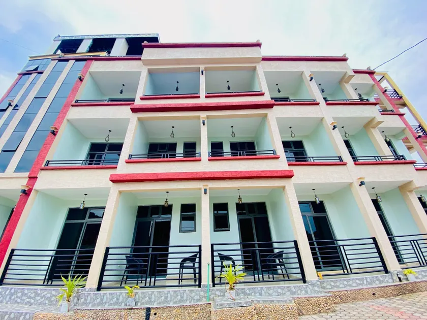 Ivy Resort - Image 1