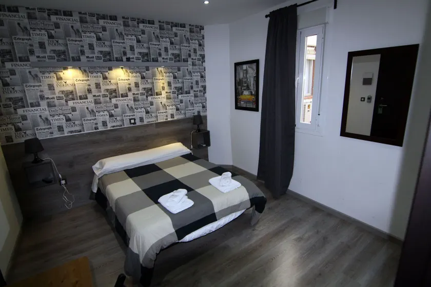 Hostal MH Fuencarral - Image 1