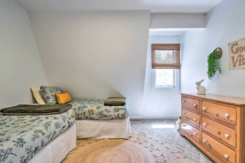 Amazing A-Frame w/ Private Hiking + Amenities - Interior