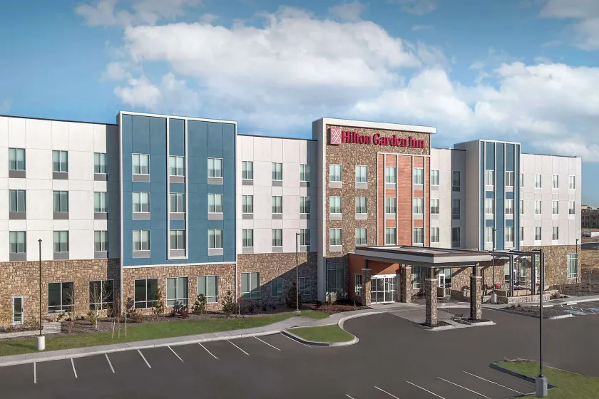 Hilton Garden Inn Denver Airport Tower Road - Image 1