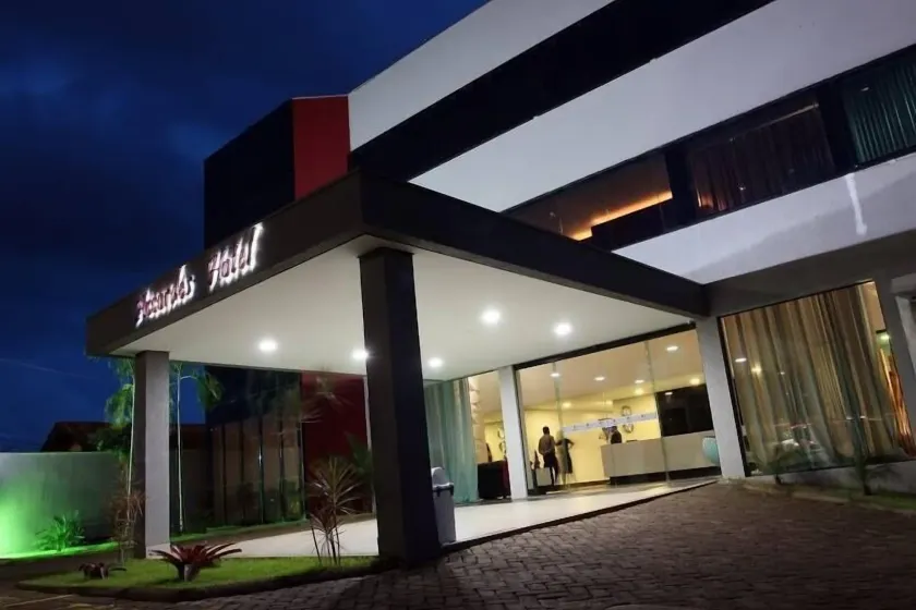 L´acordes Hotel - Image 1