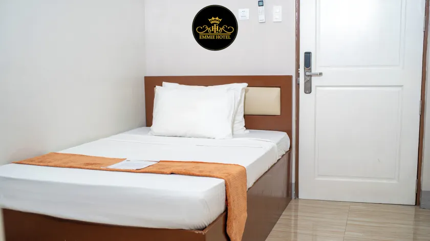 Emmie Hotel - Image 1